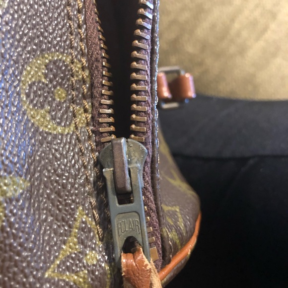 Louis Vuitton Vintage (Old Model) Papillon 26 bag - Picture 11 of 15